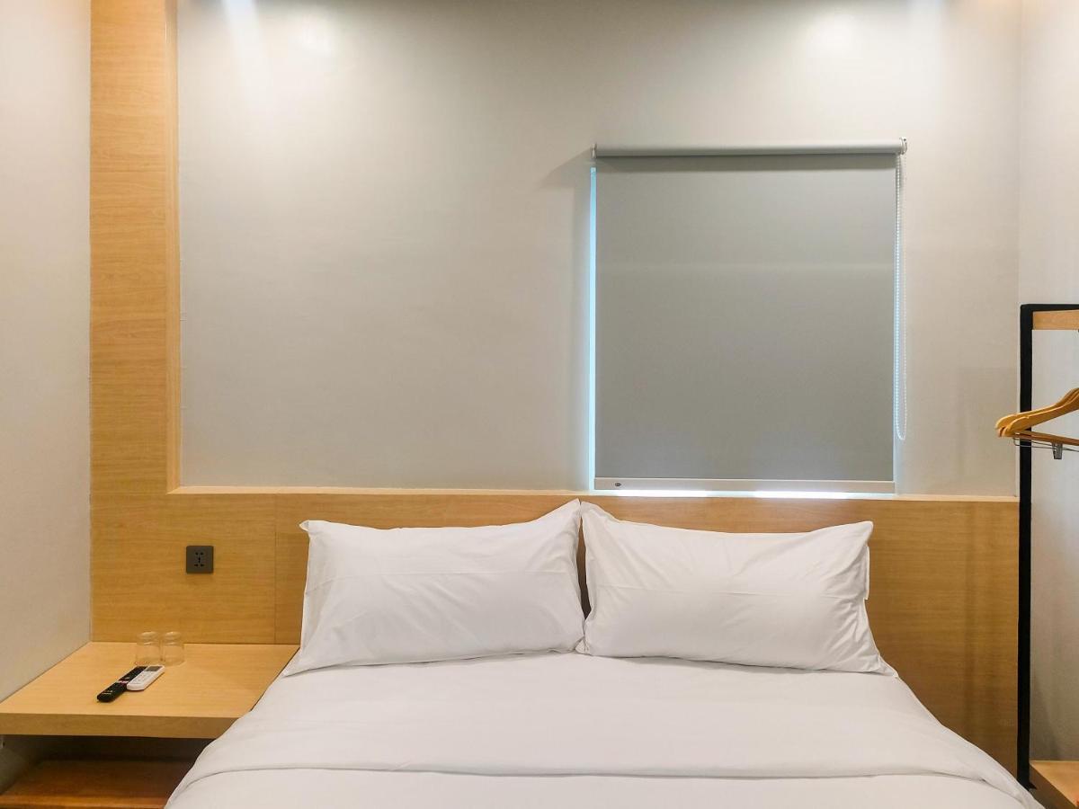 Travel Biz Hotel Medan Mitra Reddoorz Luaran gambar